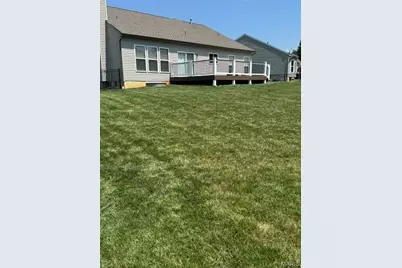 106 Crystal Creek Court, Wentzville, MO 63385 - Photo 2