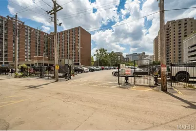 4944 Lindell Boulevard #7E, Saint Louis, MO 63108 - Photo 38
