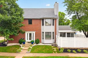 935 Barnard College Ln, Saint Louis, MO 63130 - Photo 1