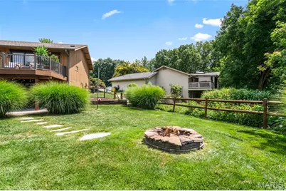 2105 Butterfield Court, Maryland Heights, MO 63043 - Photo 24