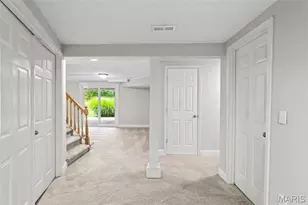 2105 Butterfield Ct, Maryland Heights, MO 63043 - Photo 16