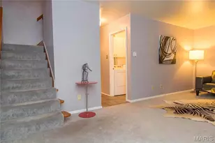 7639 Hazelcrest Dr, Hazelwood, MO 63042 - Photo 2