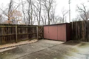 7639 Hazelcrest Dr, Hazelwood, MO 63042 - Photo 14