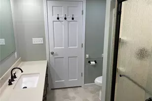 1310 Country Club Dr, Hannibal, MO 63401 - Photo 12