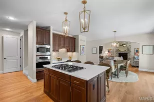 1543 Windridge Ct, Des Peres, MO 63131 - Photo 14
