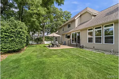 1543 Windridge Court, Des Peres, MO 63131 - Photo 4