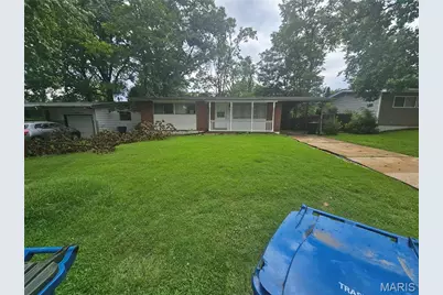 10223 Reba Drive, Saint Louis, MO 63136 - Photo 1