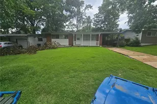10223 Reba Dr, Saint Louis, MO 63136 - Photo 1