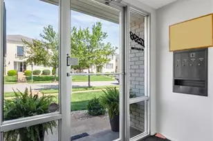12598 Chardin Pl, Saint Louis, MO 63128 - Photo 4