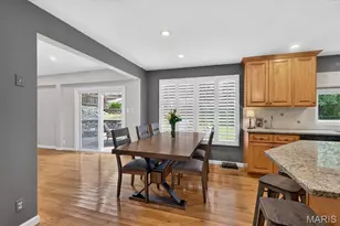 2358 Fairoyal Dr, Des Peres, MO 63131 - Photo 18