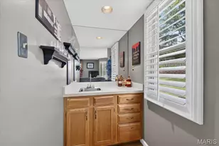 2358 Fairoyal Dr, Des Peres, MO 63131 - Photo 12
