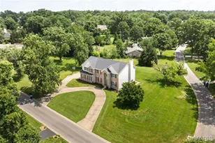 12 Chasselle Ln, Creve Coeur, MO 63141 - Photo 38