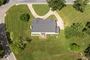 12 Chasselle Ln, Creve Coeur, MO 63141 - Photo 42