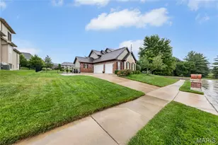 100 Sunnybrooke Estates Ct, Dardenne Prairie, MO 63368 - Photo 4