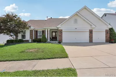 722 Grand View Ridge Court, Eureka, MO 63025 - Photo 2