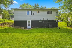 1409 Moran Dr, Hazelwood, MO 63135 - Photo 2