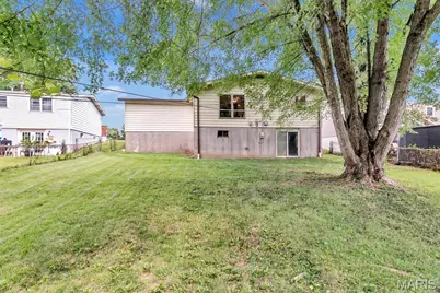 5537 Valleyside Lane, Saint Louis, MO 63128 - Photo 32