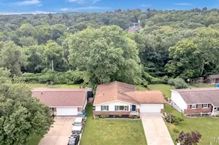 5537 Valleyside Ln, Saint Louis, MO 63128 - Photo 36
