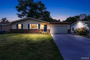 5537 Valleyside Ln, Saint Louis, MO 63128 - Photo 2
