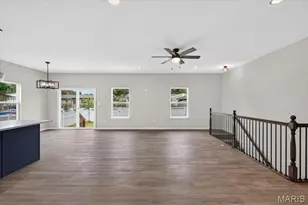 7925 Campion Ln, Hazelwood, MO 63042 - Photo 10