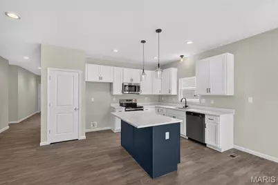 7925 Campion Lane, Hazelwood, MO 63042 - Photo 12