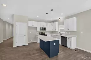 7925 Campion Ln, Hazelwood, MO 63042 - Photo 12