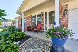 42 Heather Valley Cir, Saint Peters, MO 63376 - Photo 2