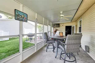 42 Heather Valley Cir, Saint Peters, MO 63376 - Photo 4