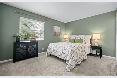 751 Carriage Lane, Hazelwood, MO 63042 - Photo 18