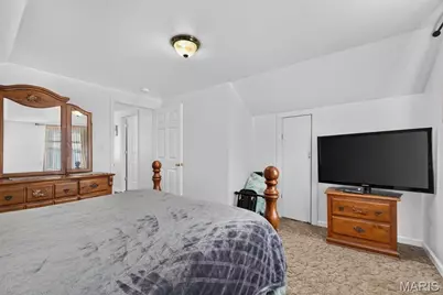 945 Regina Avenue, Saint Louis, MO 63125 - Photo 20