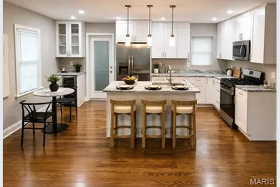 1542 N Hanley Road, University City, MO 63130 - Photo 6