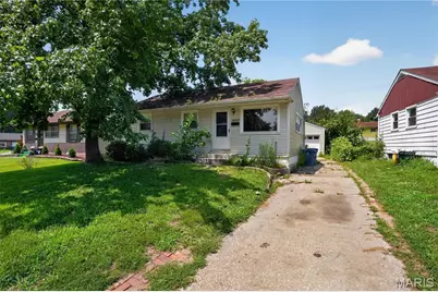 10507 Renfrew Drive, Saint Louis, MO 63137 - Photo 2