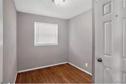 10507 Renfrew Drive, Saint Louis, MO 63137 - Photo 10