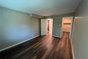 2844 Blackforest Dr, Oakville, MO 63129 - Photo 10