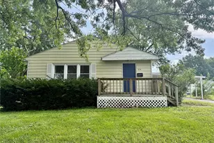 834 Locust St, Montgomery City, MO 63361 - Photo 2