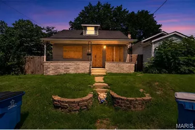 409 W Holden Avenue, Saint Louis, MO 63125 - Photo 1