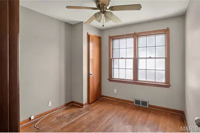 1434 Comet Drive, Saint Louis, MO 63137 - Photo 12