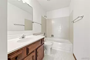 2098 7 Oaks Dr, Saint Charles, MO 63303 - Photo 18