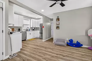 100 W Elvins Blvd, Park Hills, MO 63601 - Photo 18