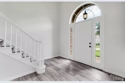 2910 Championship Boulevard, Oakville, MO 63129 - Photo 6