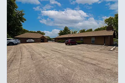 2910 Championship Boulevard, Oakville, MO 63129 - Photo 56