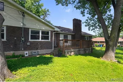 550 Monceau Drive, Ferguson, MO 63135 - Photo 18