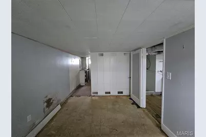 10220 Niblic Drive, Overland, MO 63114 - Photo 24