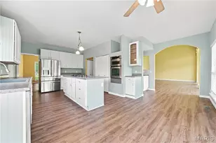 542 Eagles Nest Ct, Wildwood, MO 63011 - Photo 12