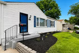 65 La Sierra Dr, Florissant, MO 63031 - Photo 2
