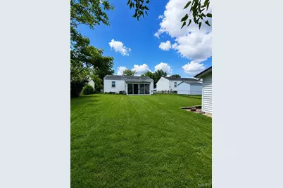 65 La Sierra Drive, Florissant, MO 63031 - Photo 4
