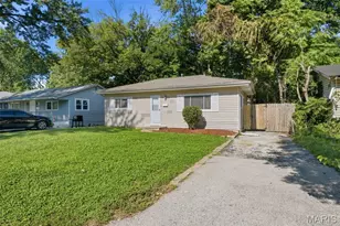 10537 Earl Dr, Saint Louis, MO 63136 - Photo 4