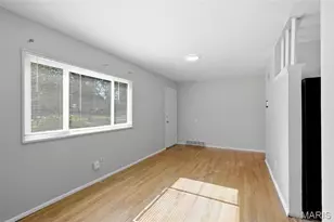 10537 Earl Dr, Saint Louis, MO 63136 - Photo 8
