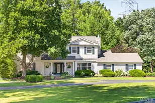 13231 Thornhill Dr, Town and Country, MO 63131 - Photo 2