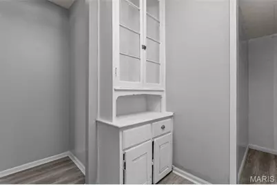 5866 Etzel Avenue, Saint Louis, MO 63112 - Photo 10